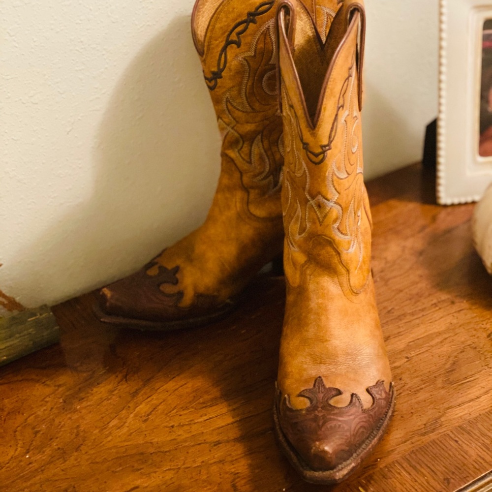 Cowgirl Boots - Picture 1 of 5